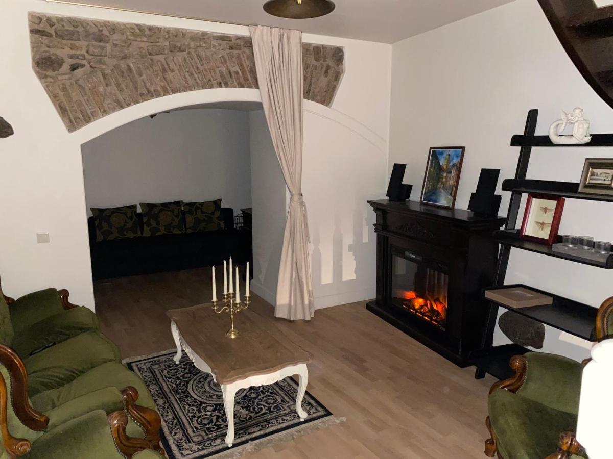 Exclusive Gaono Apartment In The Heart Of Old Town Vilnius Luaran gambar
